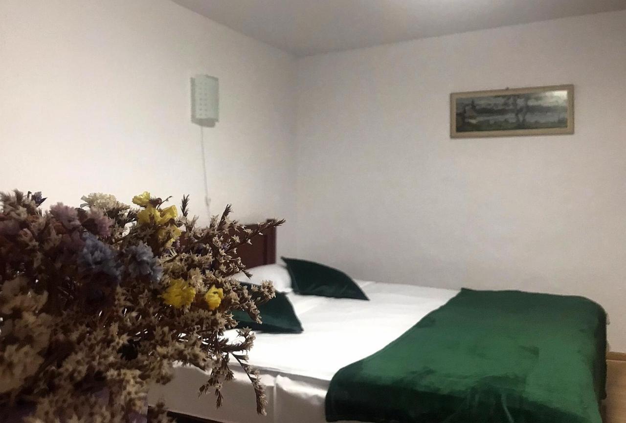 Apartament Sarco Villa วาตราดอร์เนย์ ภายนอก รูปภาพ